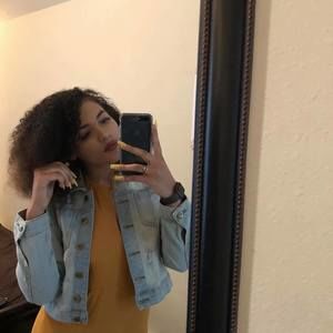 Meet your Posher, Alyssa